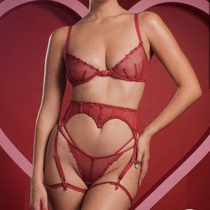 Voight by Valentina Marilyn Bra in Red, Large
